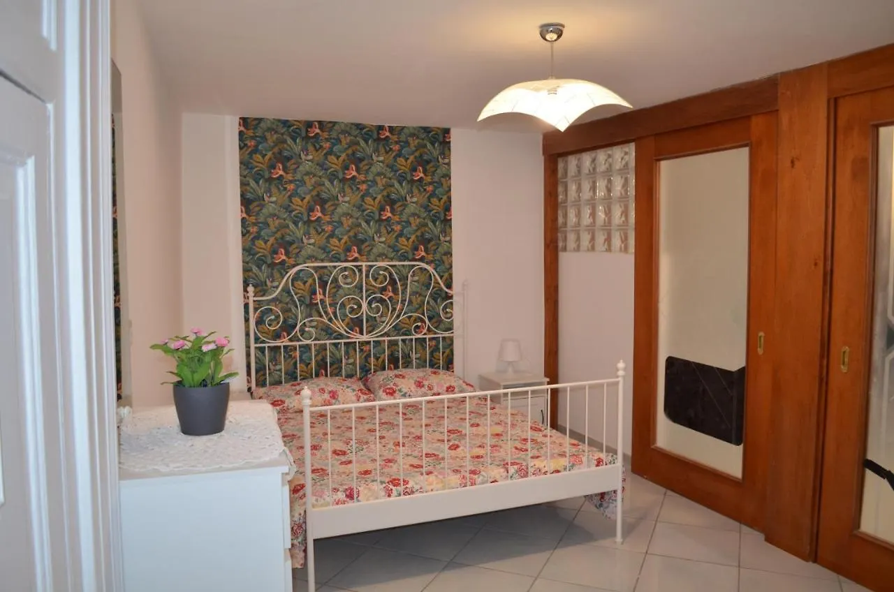Casaiodice Daire Napoli İtalya
